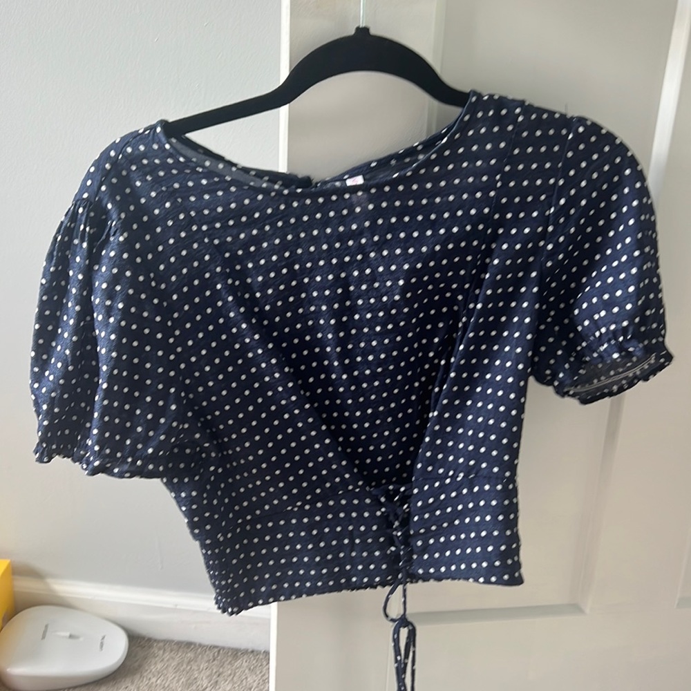 Blue polka dot cropped blouse